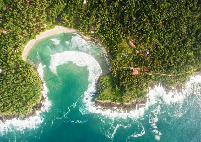 Hiriketia Bay, Sri Lanka